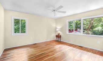 14536 BARKWOOD Dr, Rockville, MD 20853