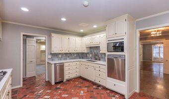 3203 S Milam St, Amarillo, TX 79109
