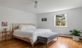 56 Carroll St, Falmouth, ME 04105