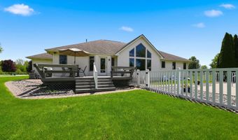 7833 Garman Rd, Auburn, IN 46706