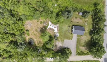 11 Old County Rd, Appleton, ME 04862