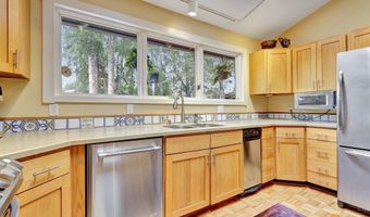 4040 Wispen Cir, Anchorage, AK 99517