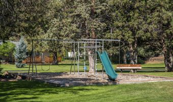 20749 Canterbury Ct, Bend, OR 97702