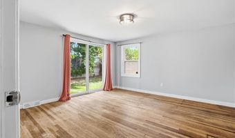 38 Franklin St, East Providence, RI 02915