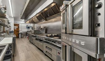 6 E Side Dr, Alton, NH 03810