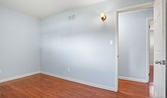 498 Juniper Ln, Cheshire, CT 06410
