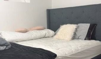 14 Cross St, Andover, NJ 07801