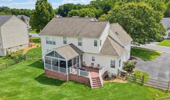 10 WHIRLAWAY Dr, Bear, DE 19701