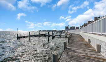 401 Bay Shore Dr 18B, Barnegat, NJ 08005