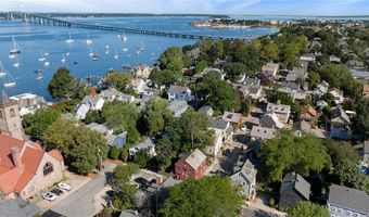 23 Willow St, Newport, RI 02840