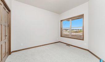 2317 E Brek St, Brandon, SD 57005