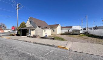 390 N Broadway St, Blackfoot, ID 83221