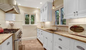 1504 LAFAYETTE Dr, Alexandria, VA 22308