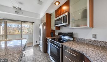 2106 CHESAPEAKE HARBOUR Dr 202, Annapolis, MD 21403