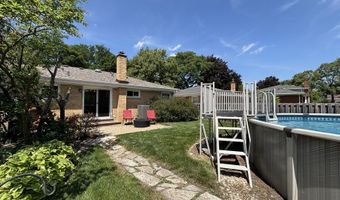 1317 N Mitchell Ave, Arlington Heights, IL 60004