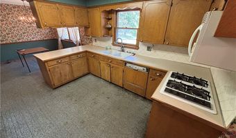1031 Chevelle Dr, Akron, OH 44319