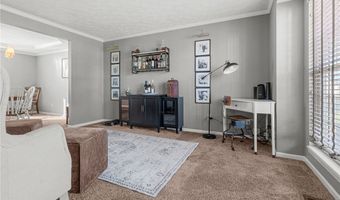 2173 Canterbury Cir, Akron, OH 44319
