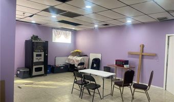 9 Maplewood Ave, Bloomfield, CT 06002