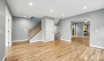 2134 S LOWELL St, Arlington, VA 22204