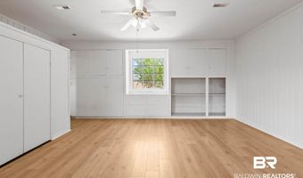 402 E Poplar St, Atmore, AL 36502