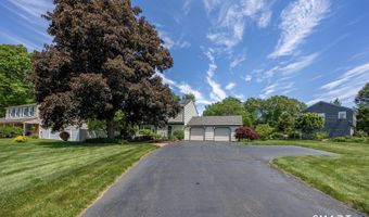754 Rustic Ln, Cheshire, CT 06410