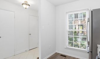 2410 S WALTER REED Dr 2, Arlington, VA 22206