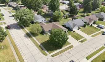 1004 Elm St, Auburn, IN 46706