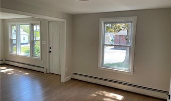 29 TACOMA St, Cranston, RI 02920