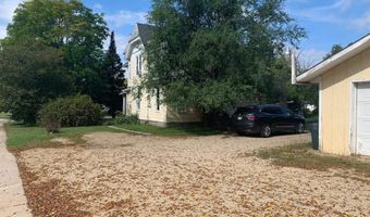 800 N Main St, Lake Mills, WI 53551