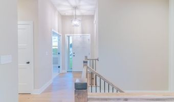 16729 Pinehurst Dr, Basehor, KS 66007