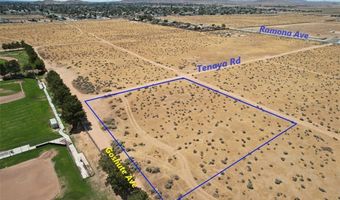 35 Tenaya Rd, Apple Valley, CA 92307