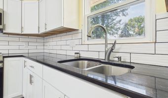 4412 Alhambra Dr, Anderson, IN 46013
