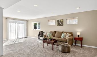 1428 Tahoe Valley Ct, Ballwin, MO 63021