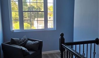 27 Rosedale Ave, Barrington, RI 02806