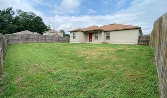 2633 Chapel Creek Dr, Benton, AR 72015