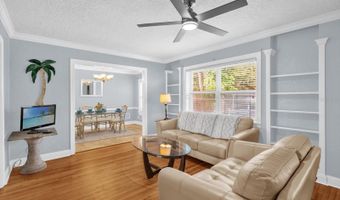 918 W SMITH St, Orlando, FL 32804
