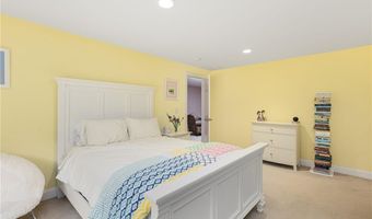 919 Ten Rod Rd, Exeter, RI 02822