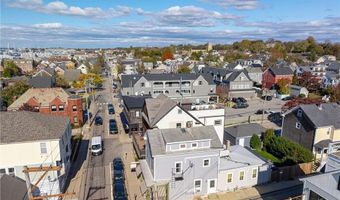 604 Thames & 4 Dixon St, Newport, RI 02840