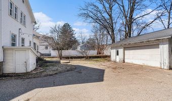 318 Cutler St, Allegan, MI 49010