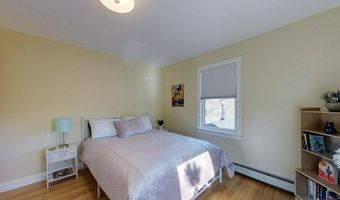 2 E Blvd 2, Middletown, RI 02842
