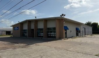 1417 S Velasco, Angleton, TX 77515