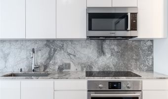 987 Queen St 2308, Honolulu, HI 96814