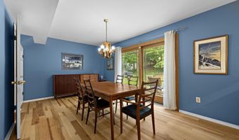 150 Idlebrook Ln, Aberdeen, NJ 07747