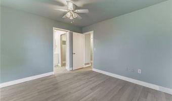 2201 SE 15Th St, Bentonville, AR 72712