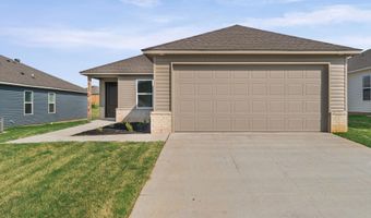 8040 Chesapeake Trl, Bauxite, AR 72011