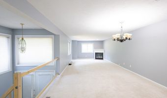 445 Captain Eames Cir 445, Ashland, MA 01721