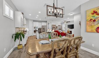 623 WINTERSIDE Dr, Apollo Beach, FL 33572