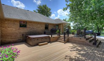 1426 E State Line Rd, Baxter Springs, KS 66713