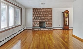 73 Grandview Dr, Cumberland, RI 02864