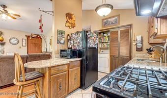 222 Keats Ln, Albrightsville, PA 18210